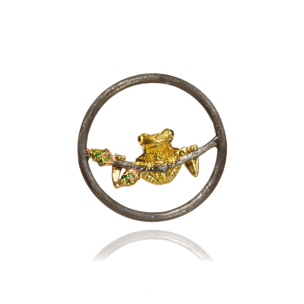 18ct White Gold Tsavorite Frog Hoopla | Annoushka jewelley